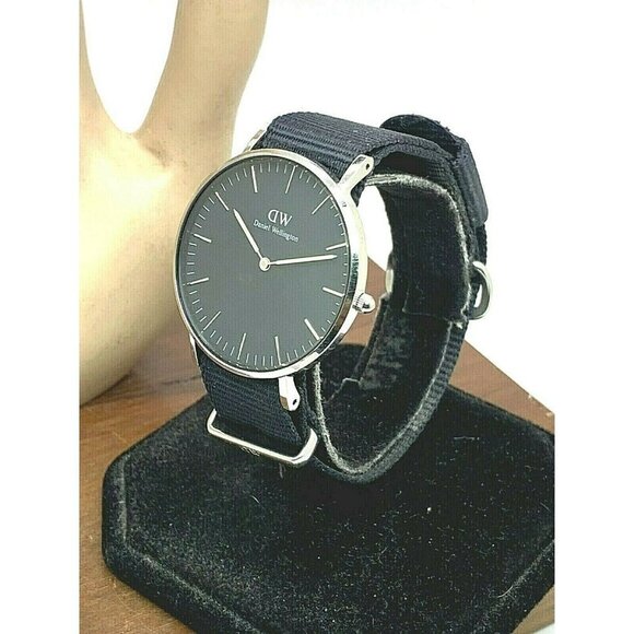 Daniel Wellington Women's Watch DW00100151 Silver 36mm Black Dial Nylon Strap - Picture 2 of 13